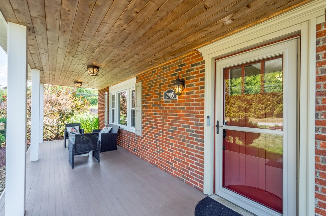 2905 Greenwald Rd, Bethel Park, PA 15102