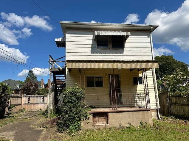 439 4th Ave, New Kensington, PA 15068