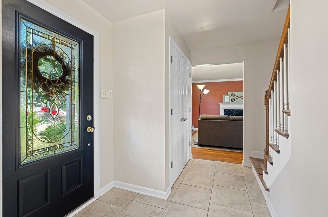 111 W Edgewood Dr, Canonsburg, PA 15317