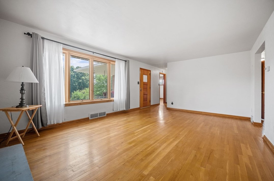 149 Paphos St, Washington, PA 15301