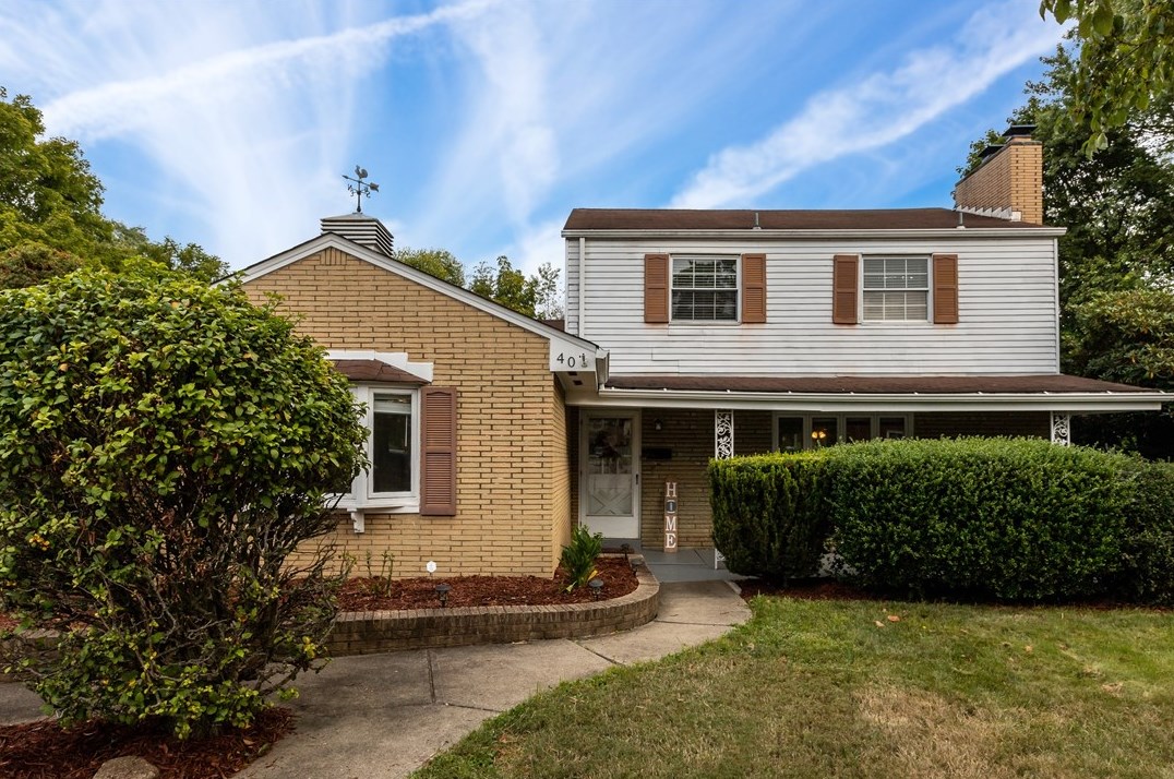 40 Parkview Dr, Collier Township, PA 15106