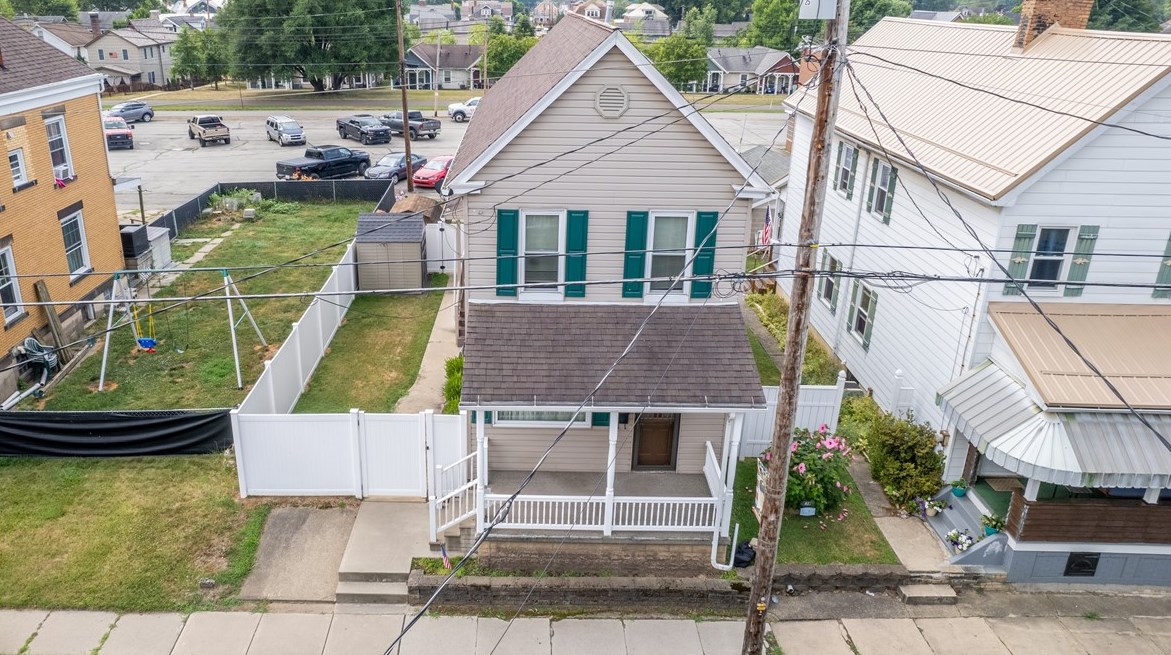615 Woodward Ave, Kittanning, PA 16201