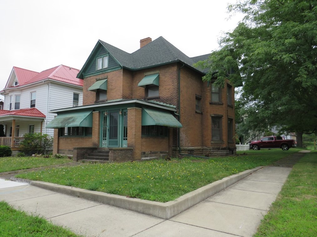 76 Lake St, Stoneboro, PA 16153