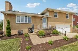 455 Holdsworth Dr, Pittsburgh, PA 15236