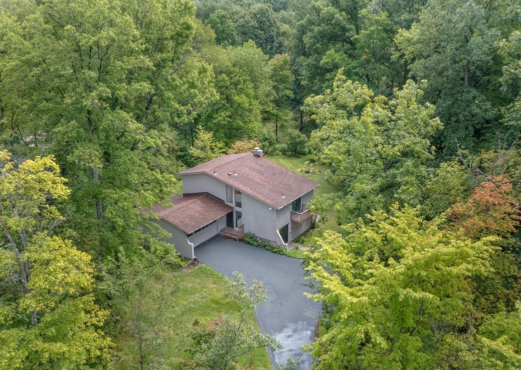 103 Timber Ridge Dr, Baden, PA 15005