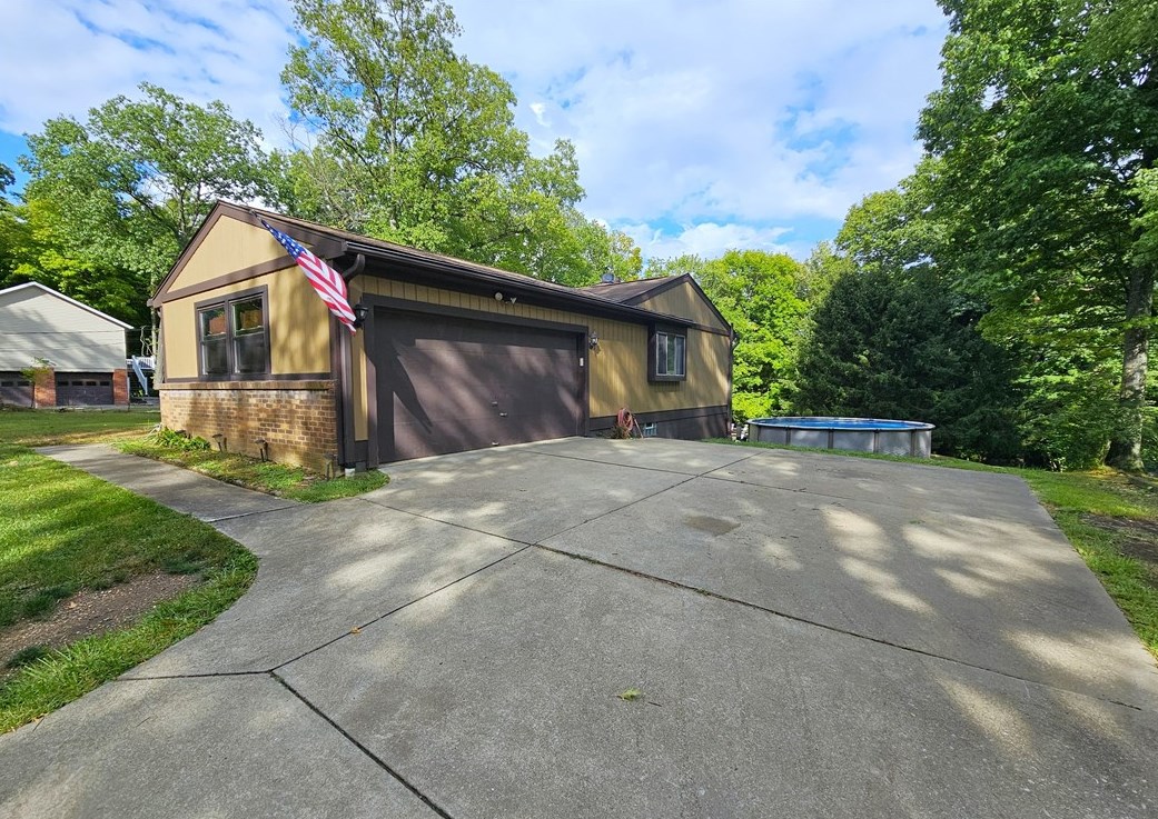 1340 Alamae Lakes Rd South, Washington, PA 15301