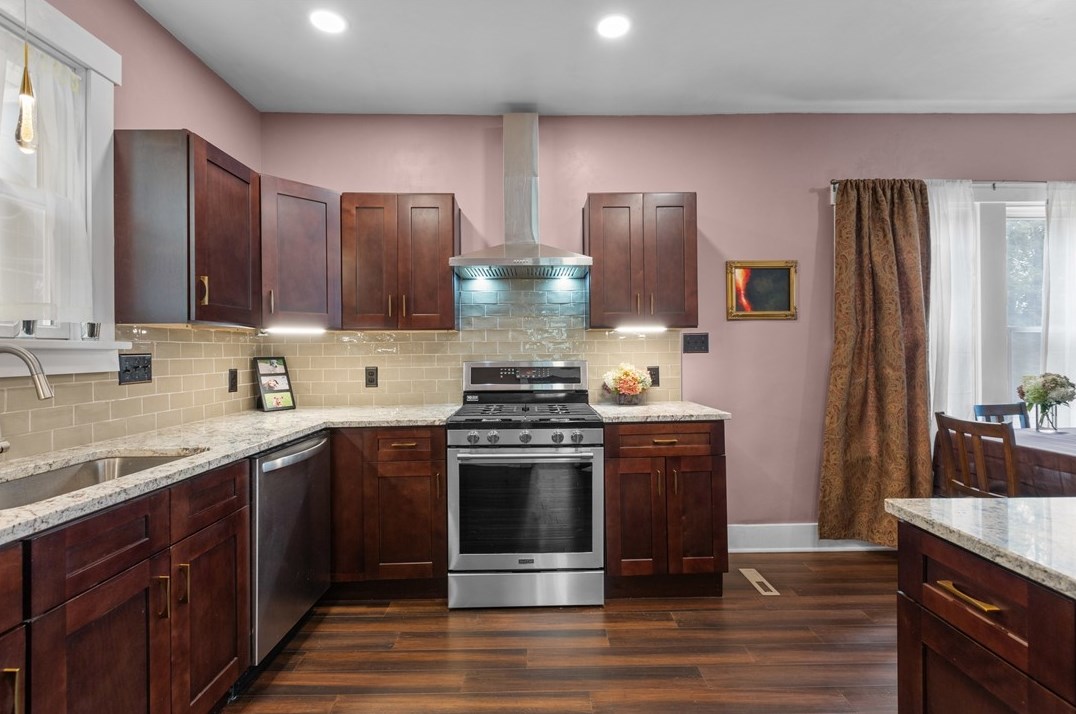 1323 State Ave, Moon Twp PA 15108-2017 exterior