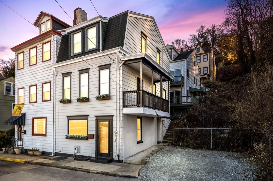 2 Gregory St, Pittsburgh, PA 15203