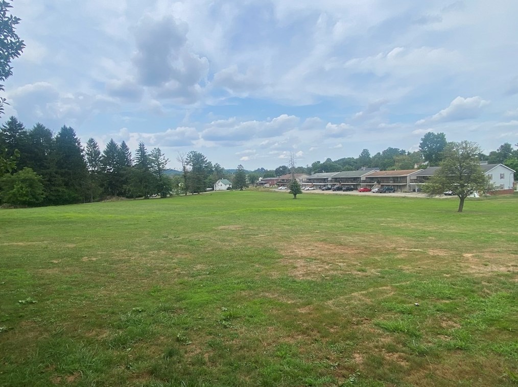 124 S 16th St, Connellsville, PA 15425