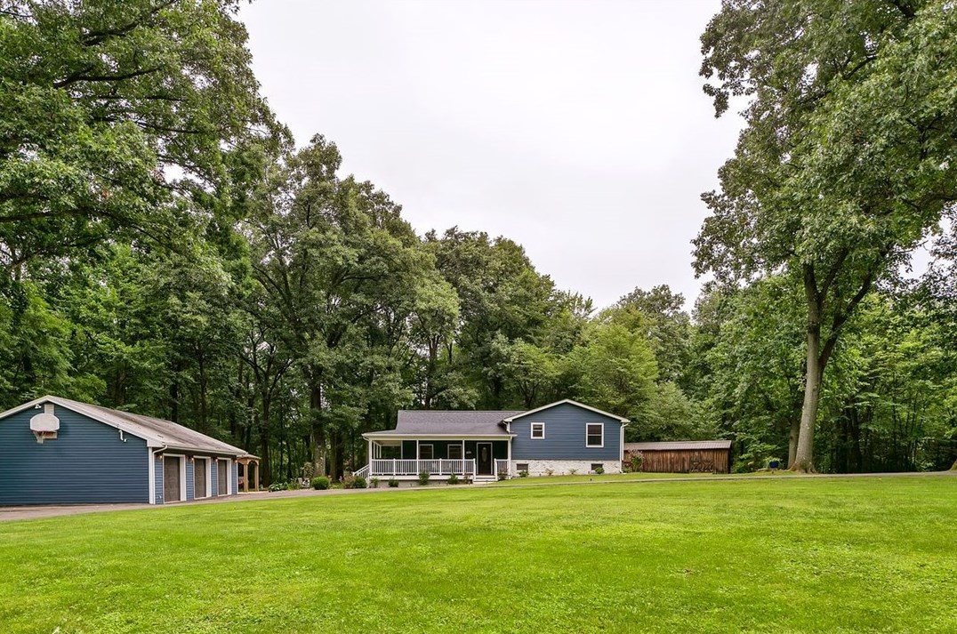 169 Tunnel Rd, Evans City, PA 16033