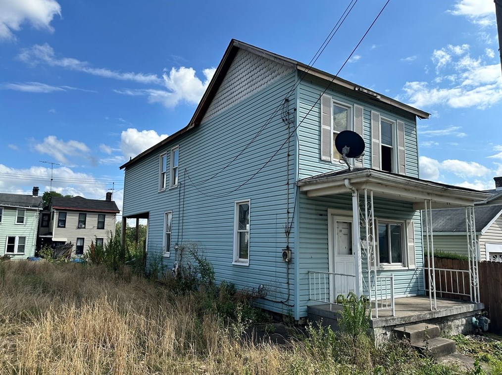2406 Highland Ave, Mckeesport, PA 15132-1231