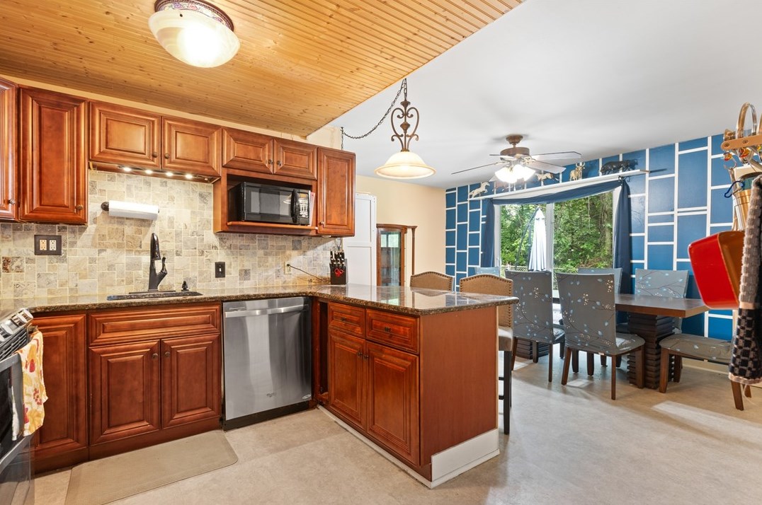 815 Garden City, Monroeville, PA 15146