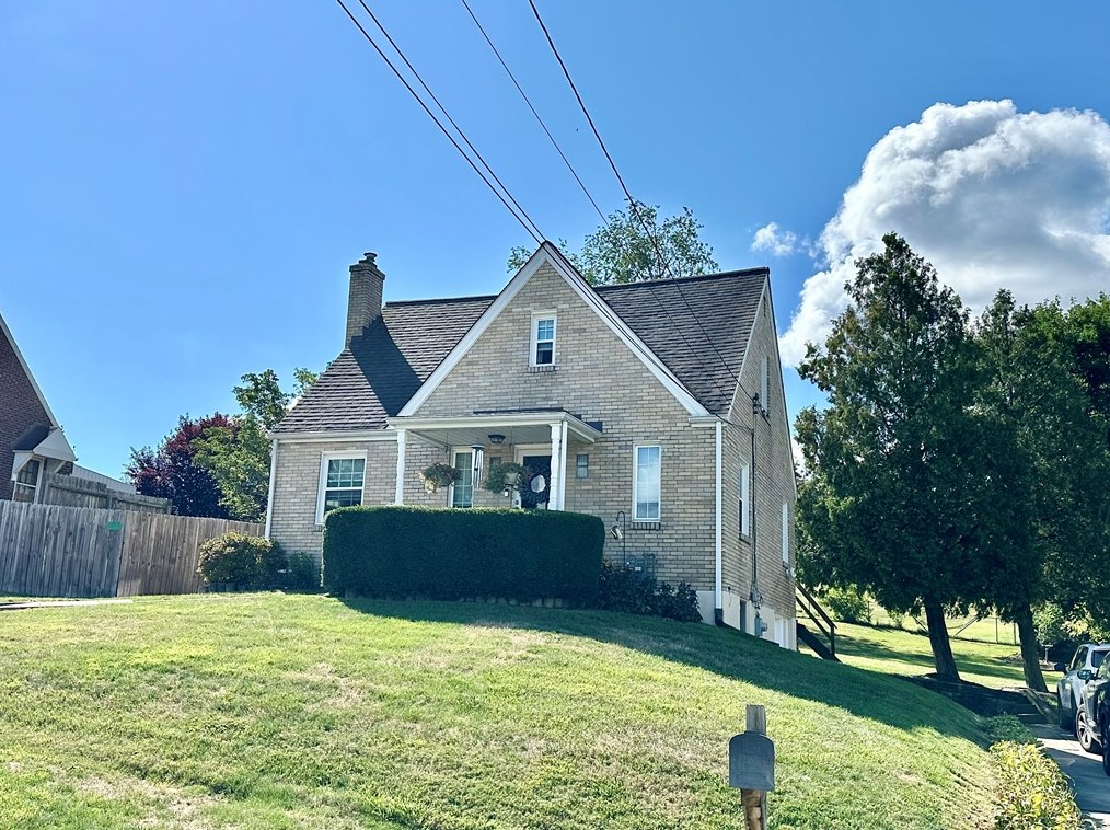 2519 Campbell Cir, Pittsburgh, PA 15122
