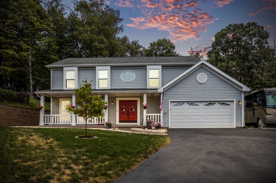 1626 Forest Ridge Dr, Pittsburgh, PA 15237