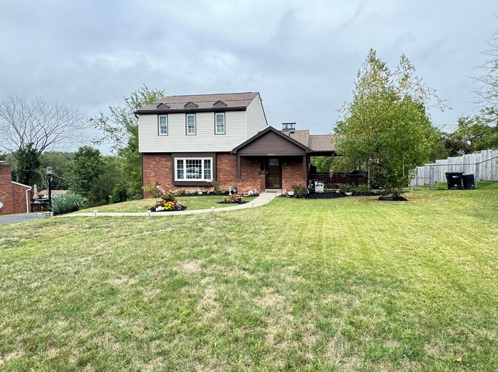 3439 Fawn Valley Ln, Finleyville, PA 15332