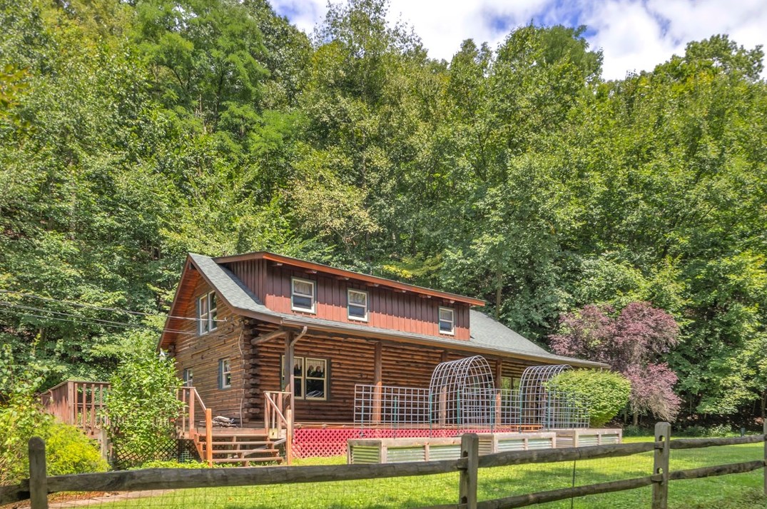 109 Turkey Foot Rd, Sewickley, PA 15143