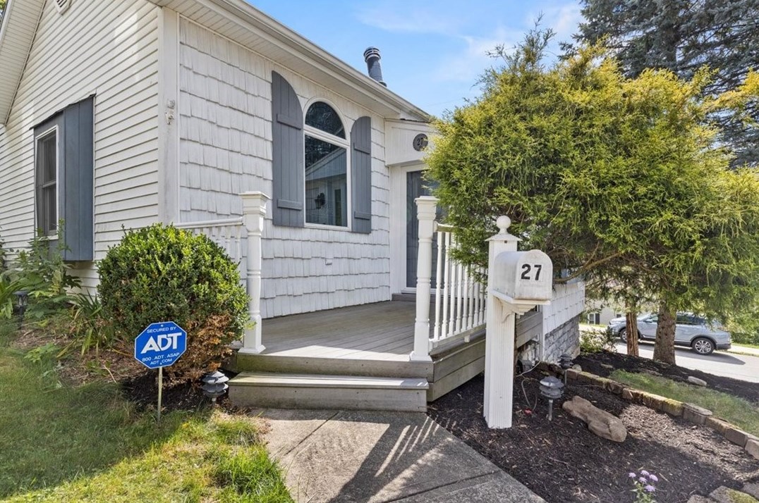 27 Chestnut St, Canonsburg, PA 15317