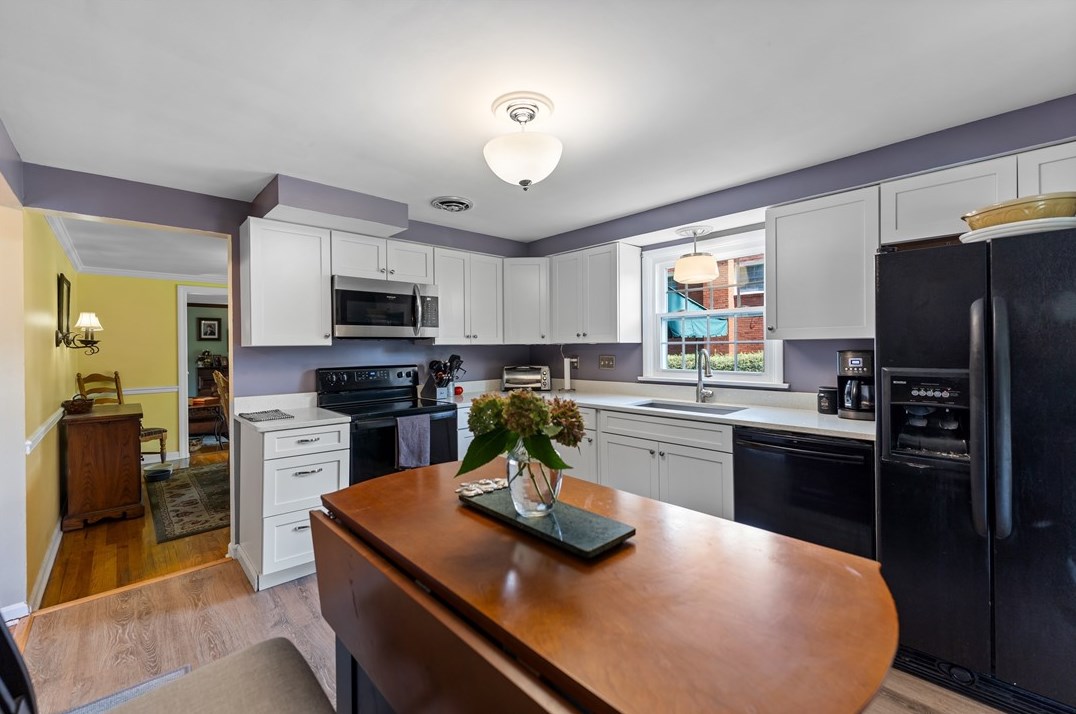 909 Lovingston Dr, Pittsburgh PA  15216-1731 exterior