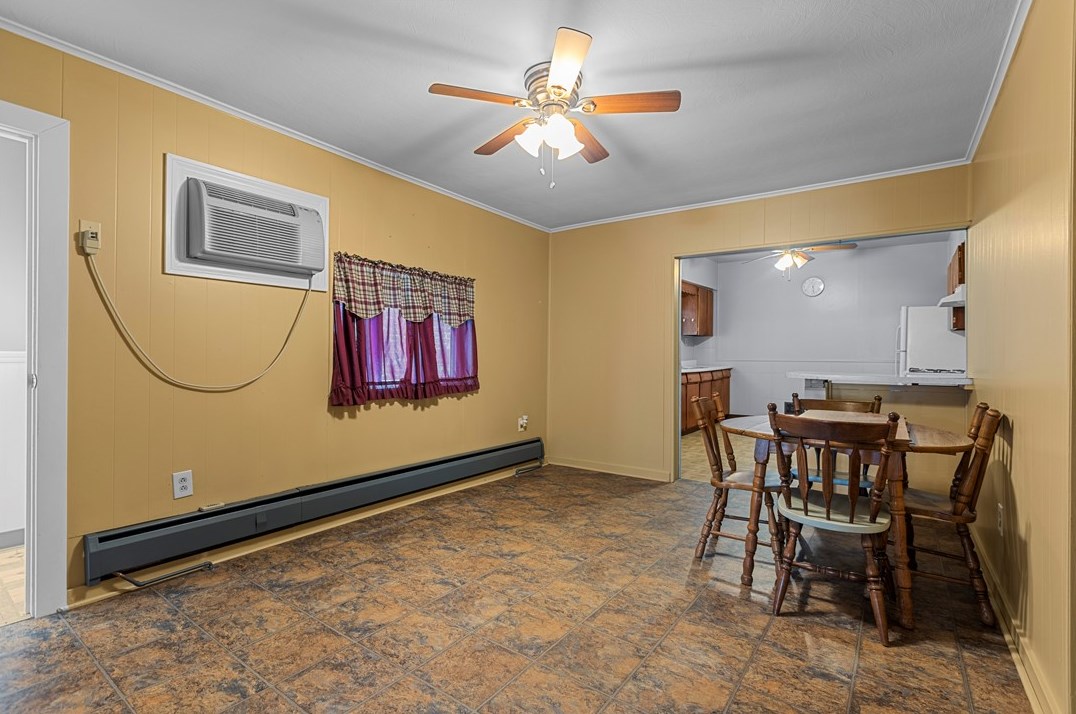 2006 Sarah St, Pittsburgh PA 15203-2022 exterior