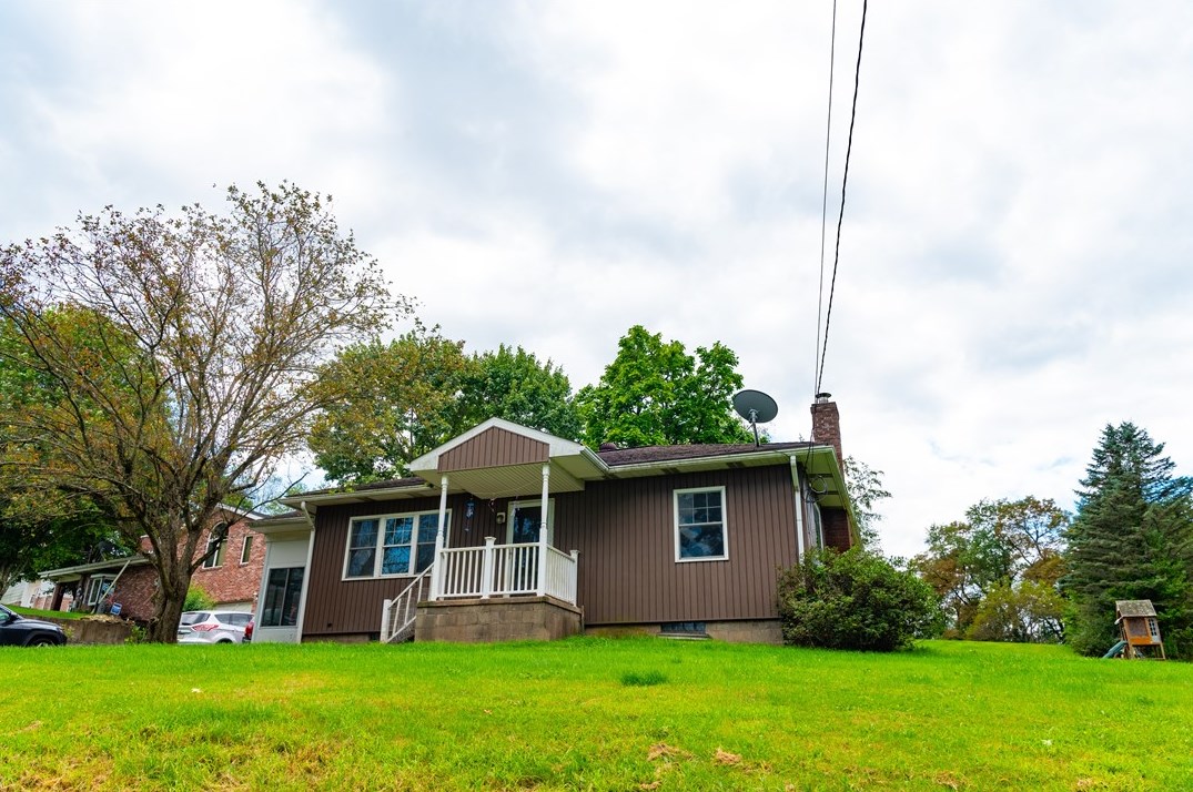112 Sipes Rd, Freeport, PA 16229