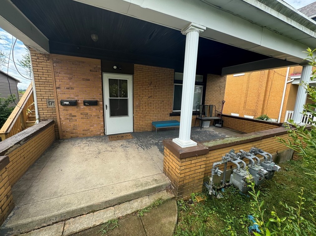 175 Penn Ave, Pittsburgh, PA 15210-2221