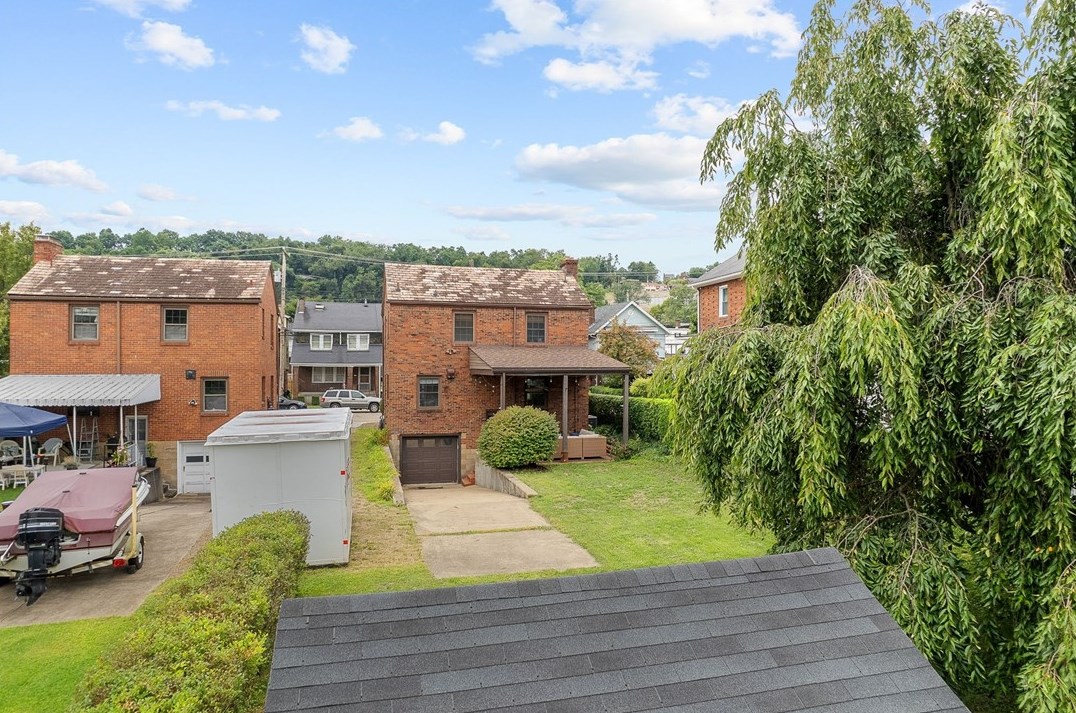 1440 Chislett St, Pittsburgh PA  15206-1309 exterior