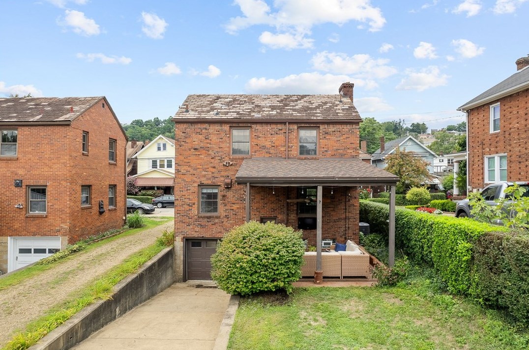 1440 Chislett St, Pittsburgh PA  15206-1309 exterior