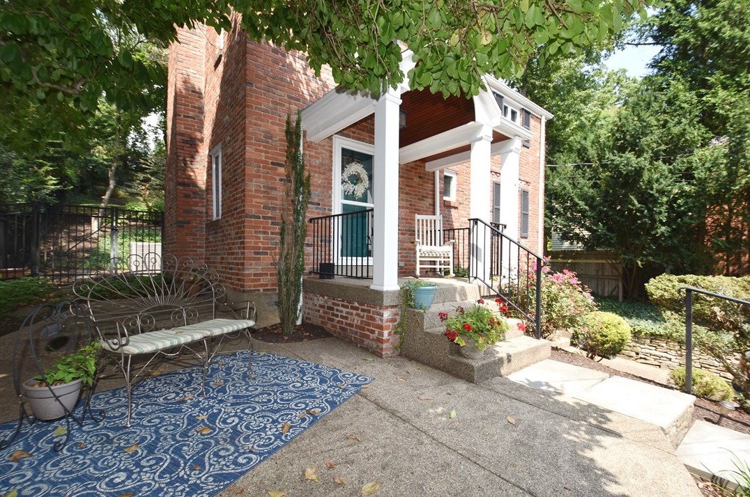 758 Shady Ln, Pittsburgh, PA 15228