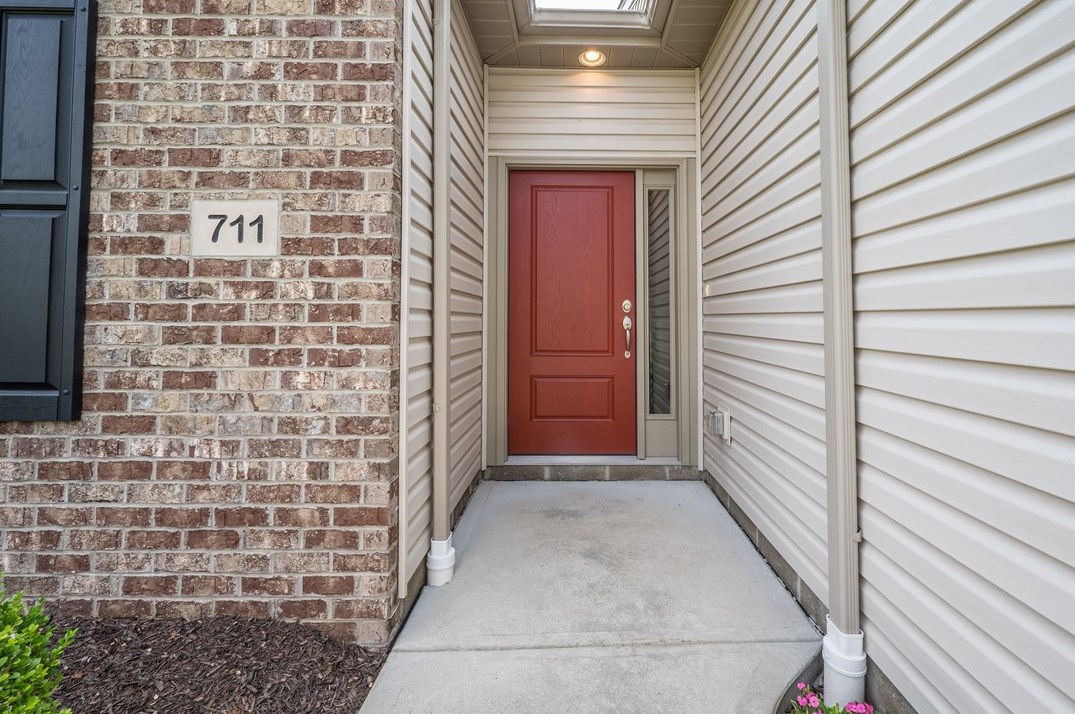 711 Crystal Spring Ct, Gibsonia, PA 15044