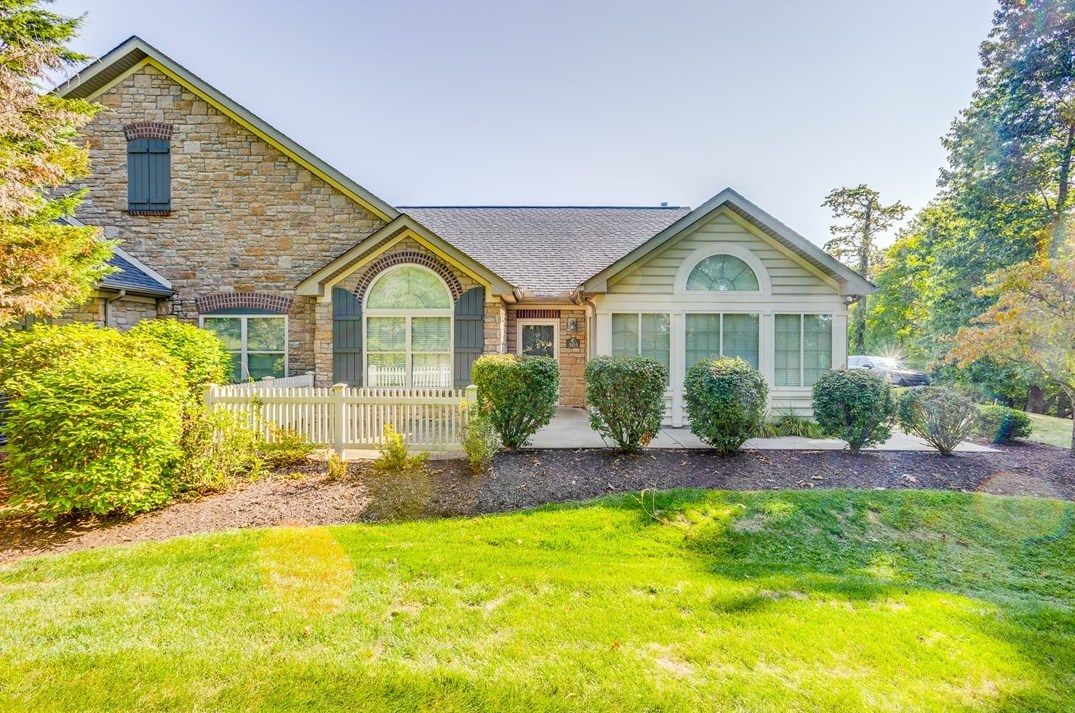 505 Fair Meadow Dr, Washington, PA 15301