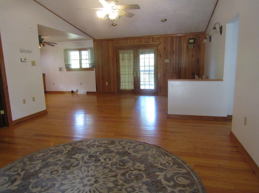 2004 S Pittsburgh St, South Connellsville, PA 15425