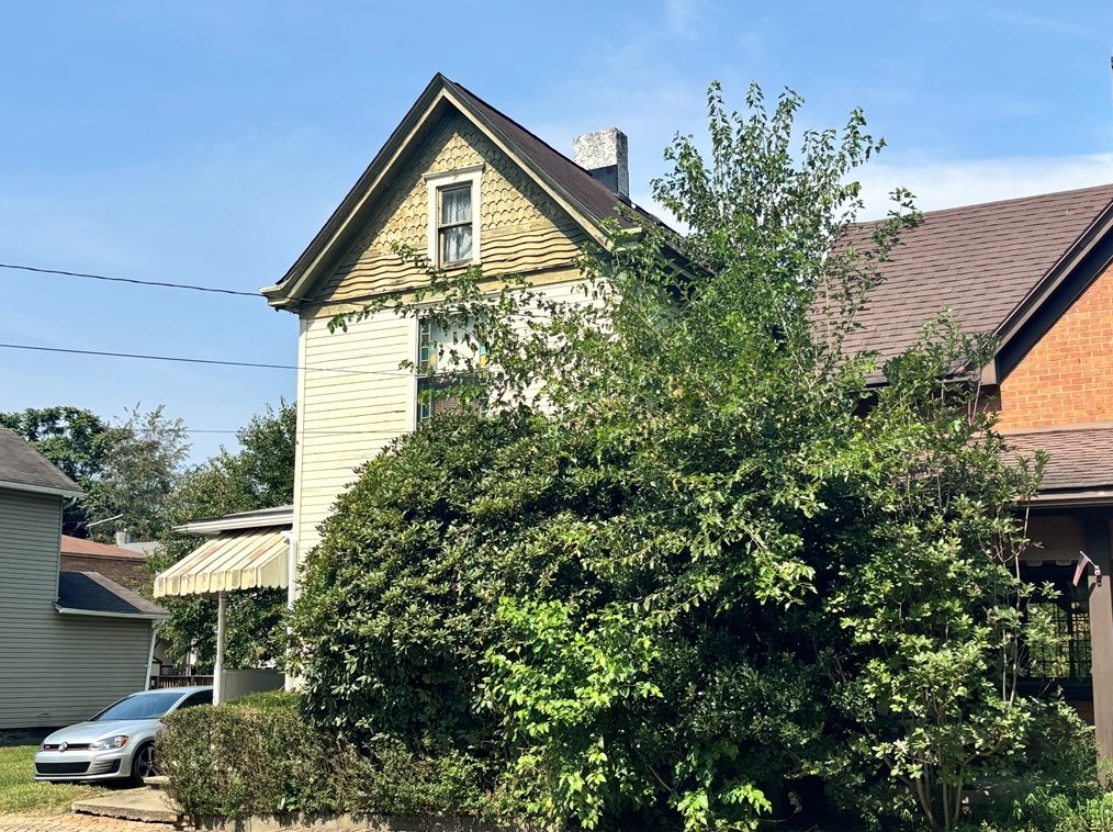 1213 6th St, New Brighton, PA 15066