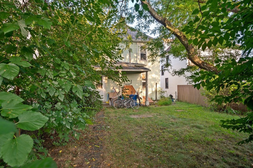 141 Blackhawk St, Pittsburgh, PA 15218