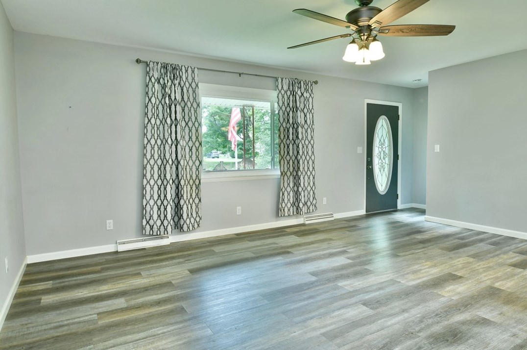 25 Leech Rd, Greenville, PA 16125