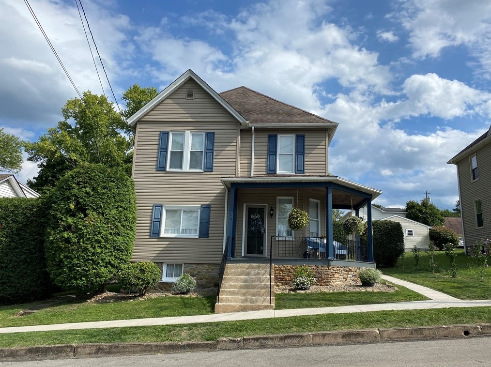 324 N Fairfield St, Ligonier, PA 15658
