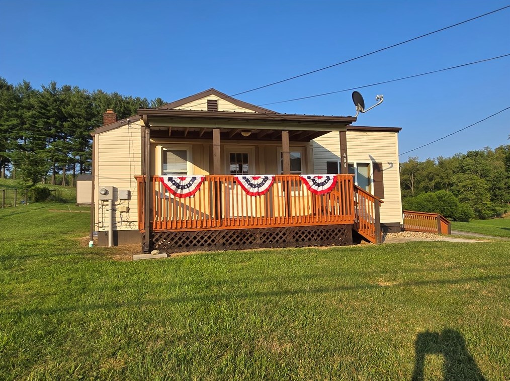 494 N Eighty Eight Rd, Fairdale, PA 15320