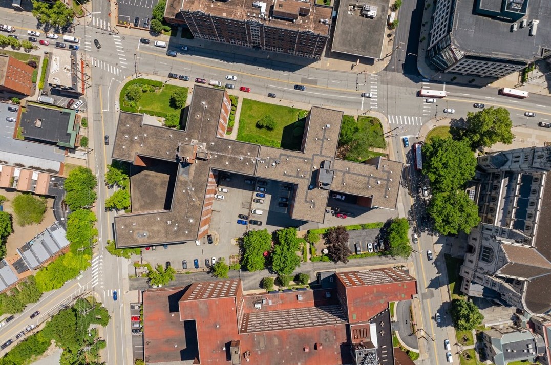 4601 5th Ave, Pittsburgh PA  15213-3664 exterior