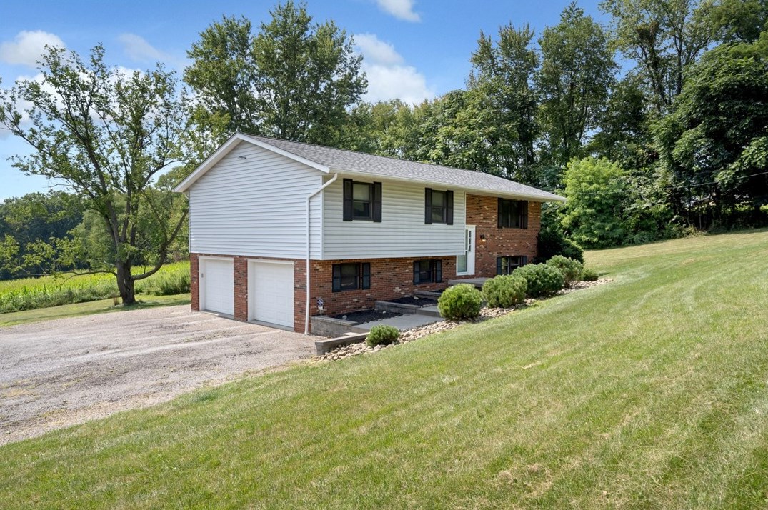 212 Wises Grove Rd, New Brighton, PA 15066