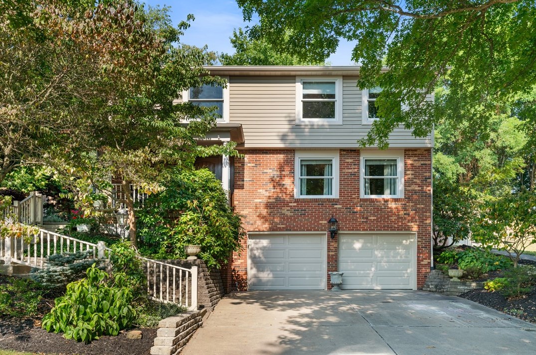 150 Deer Dr South, Washington, PA 15301