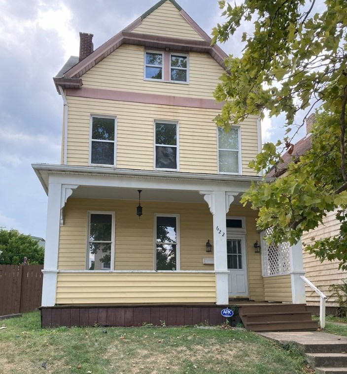 622 E 13th Ave, Whitaker, PA 15120