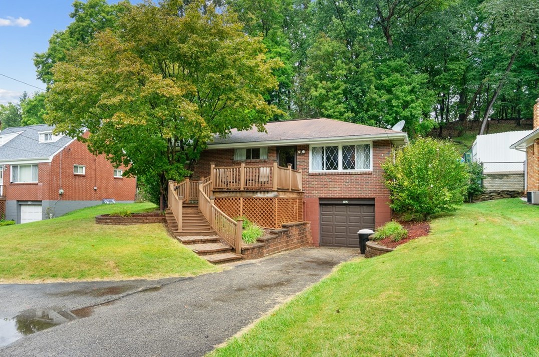 112 Seventh Street Extension, Trafford, PA 15085