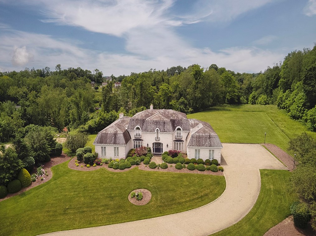 6840 Kevin Dr, Bethel Park, PA 15102