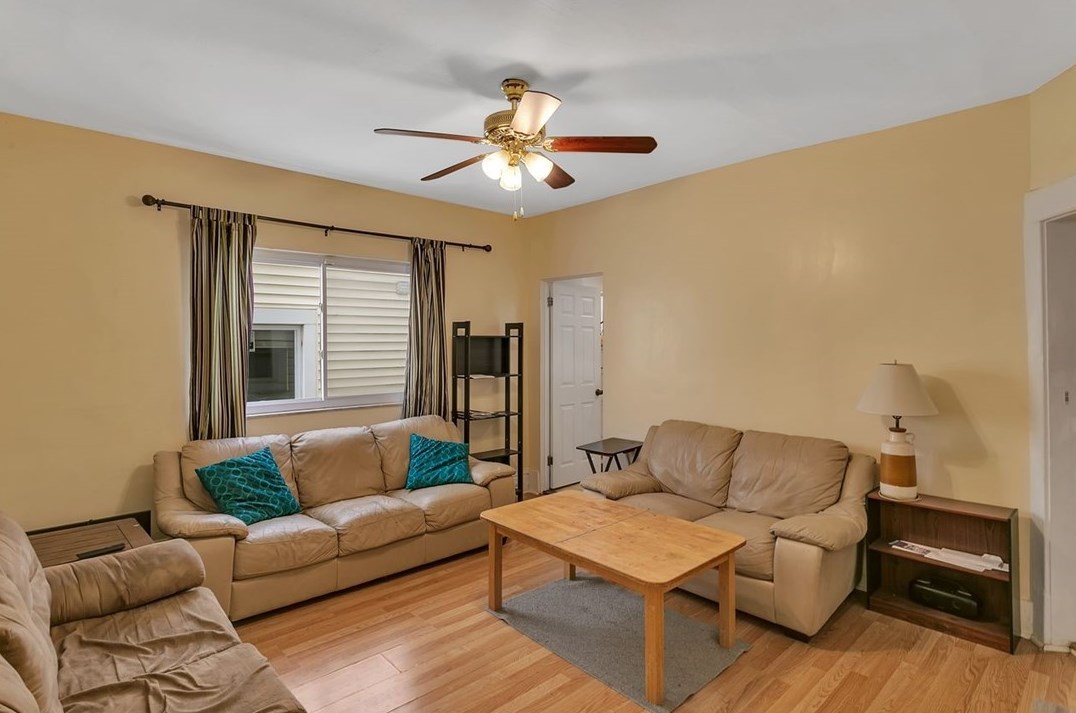 241 Dunseith St, Pittsburgh, PA 15213