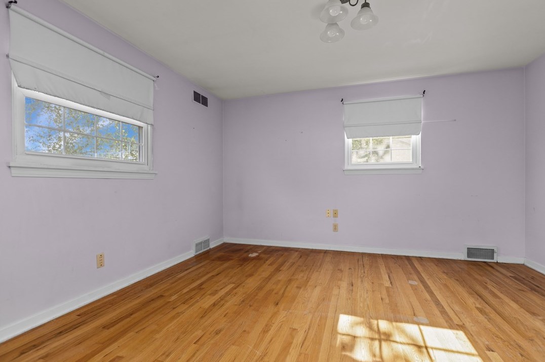 558 Pat Hvn Dr, Pittsburgh PA 15243-1726 exterior