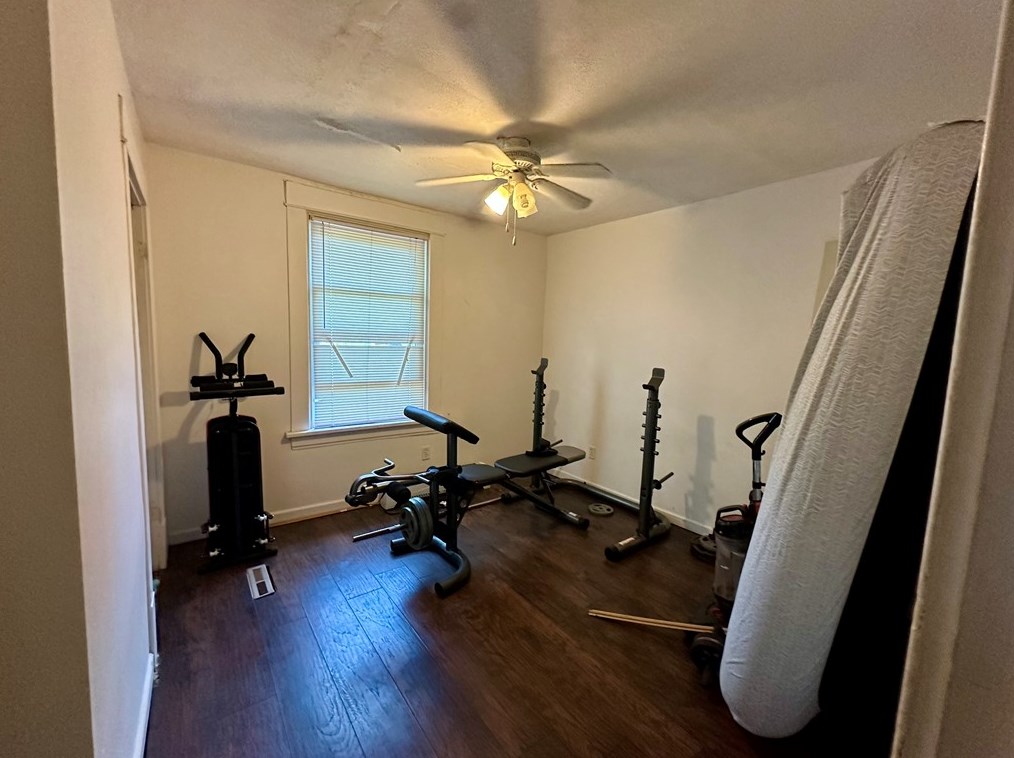 2007 Plainview Ave, Pittsburgh PA 15226-1335 exterior