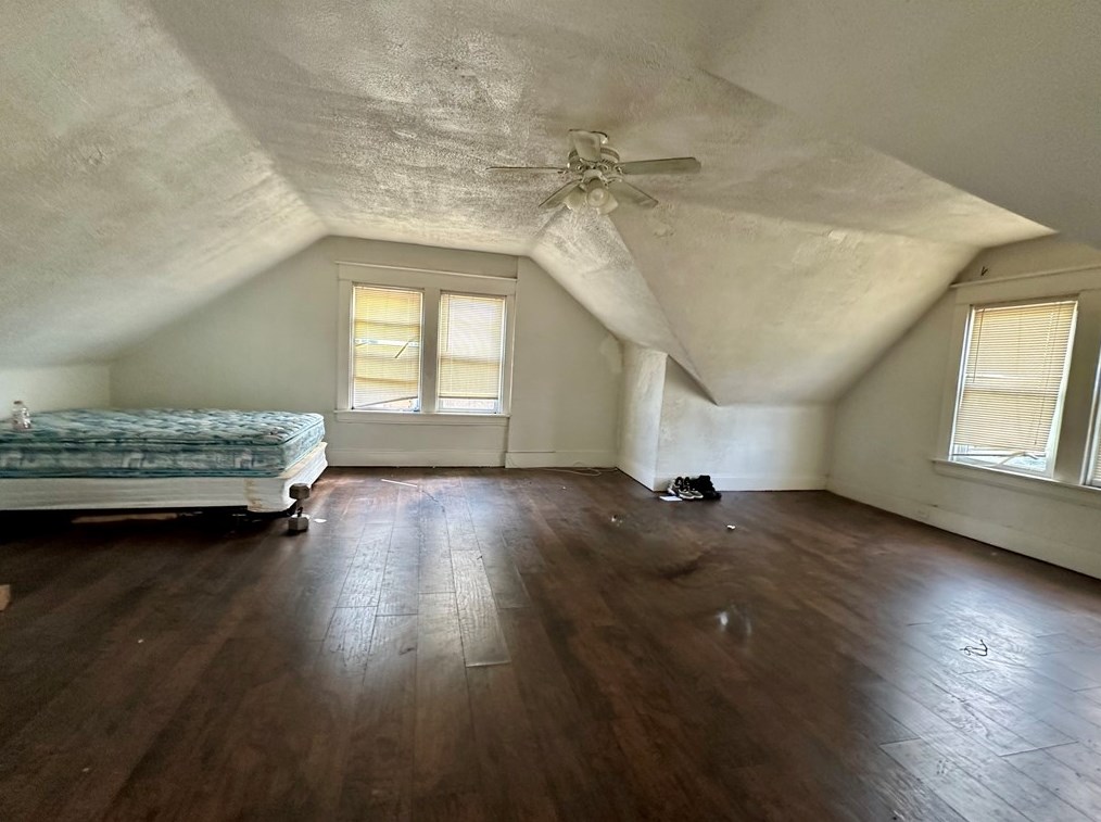 2007 Plainview Ave, Pittsburgh PA 15226-1335 exterior