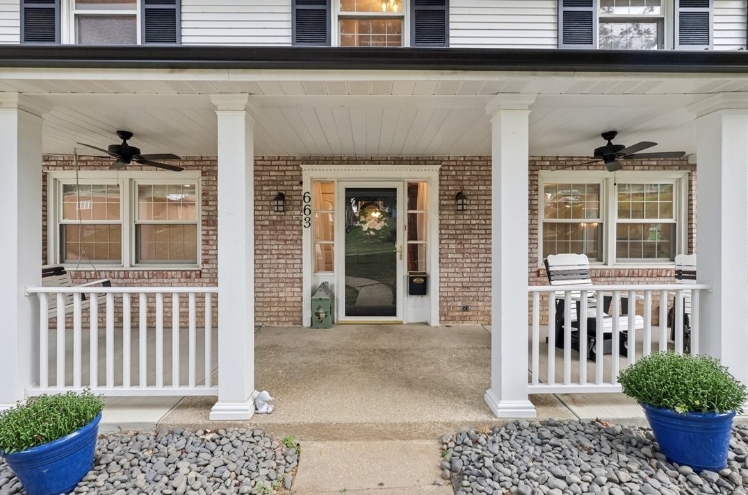 663 Woodland Rd, Canonsburg, PA 15317