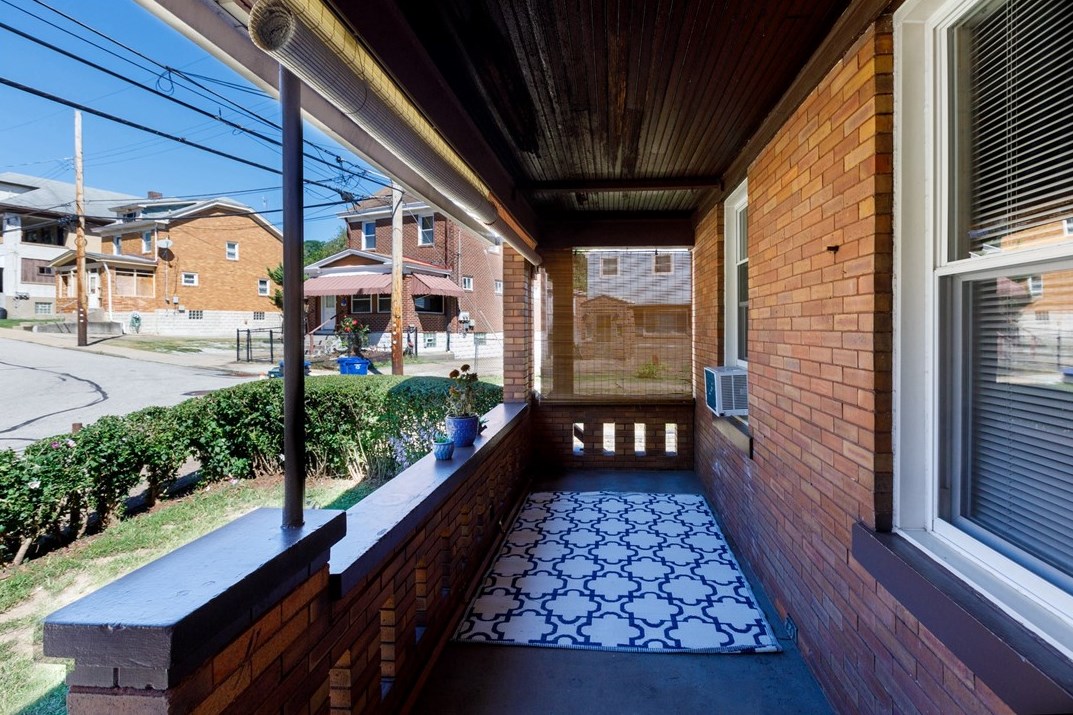 403 Antenor Ave, Pittsburgh, PA 15210-4417