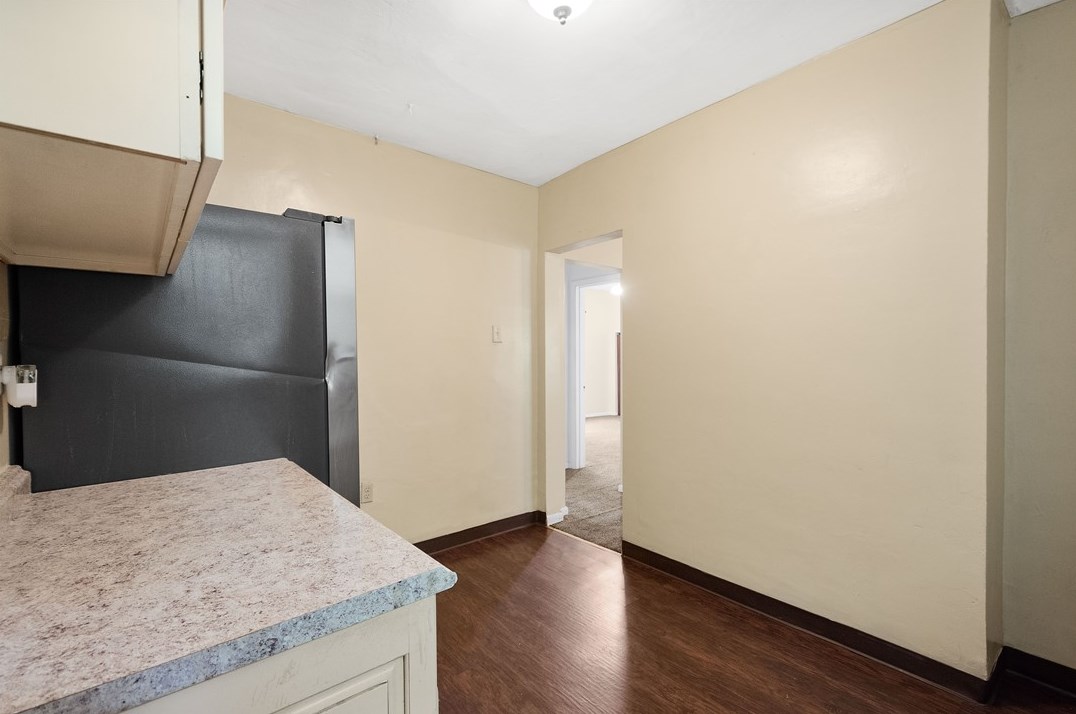 1033 Berkshire Ave, Pittsburgh PA  15226-2218 exterior