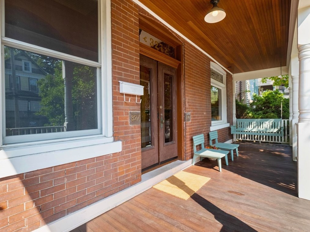327 Pitt St, Pittsburgh, PA 15221